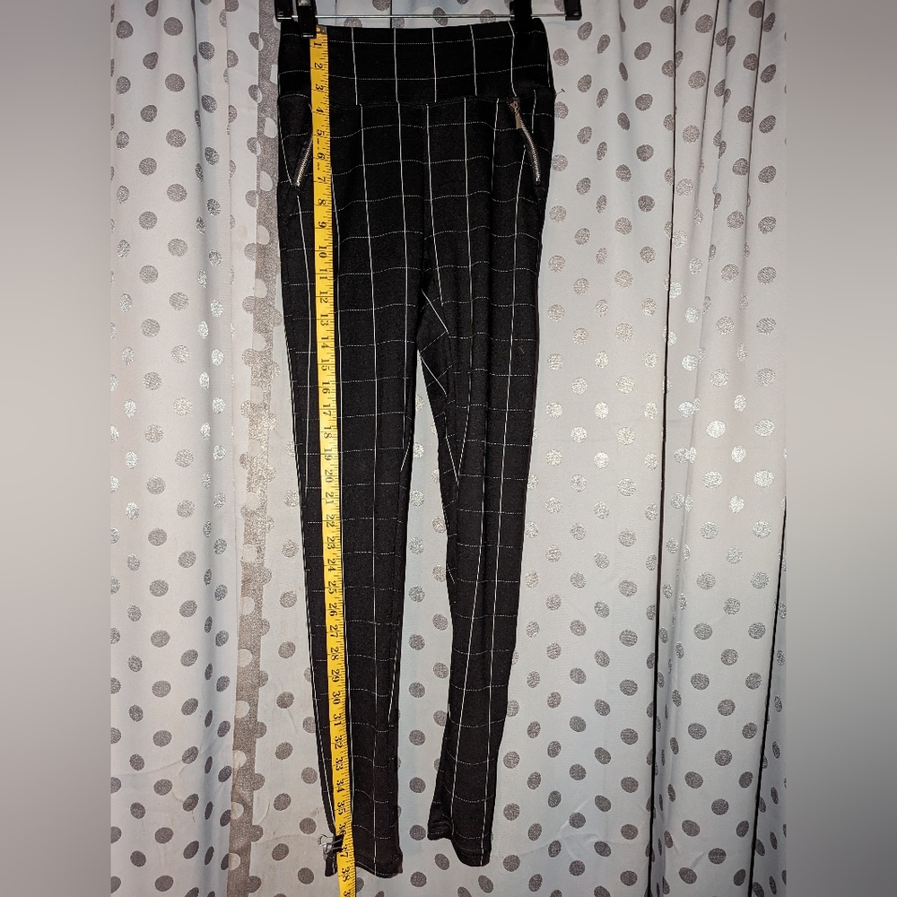 SWS ESSENTIALS Zipper Pocket Legging Small NWT - Picture 5 of 14